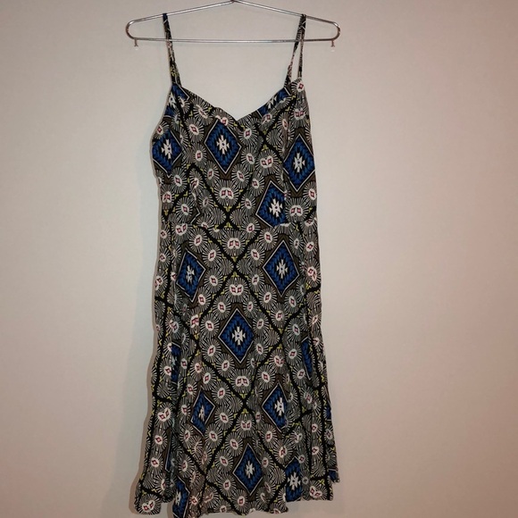 Old Navy Dress SZ SMALL Spaghetti Strap Flowy Fit Top Flare at Bottom Mini - Picture 4 of 10